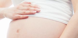 importance of giving birth after 40 weeks of pregnancy