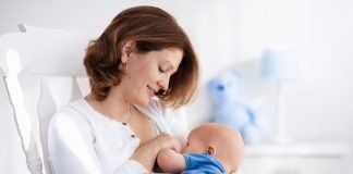 How To Get a Good Latch In Breastfeeding